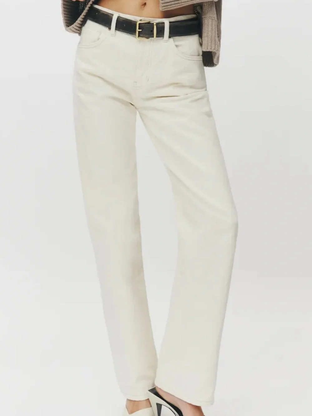 Reformation Val 90s Mid Rise Straight Jeans - Picture 6 of 6